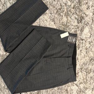 Múrano Zac fit classic fit pants.